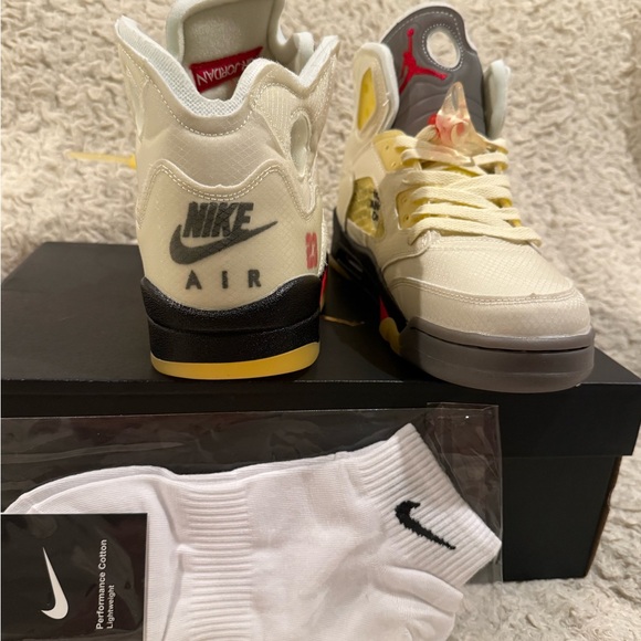 Off white Nike air Jordan 5 - Picture 6 of 7